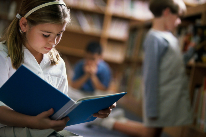Besøk et bibliotek